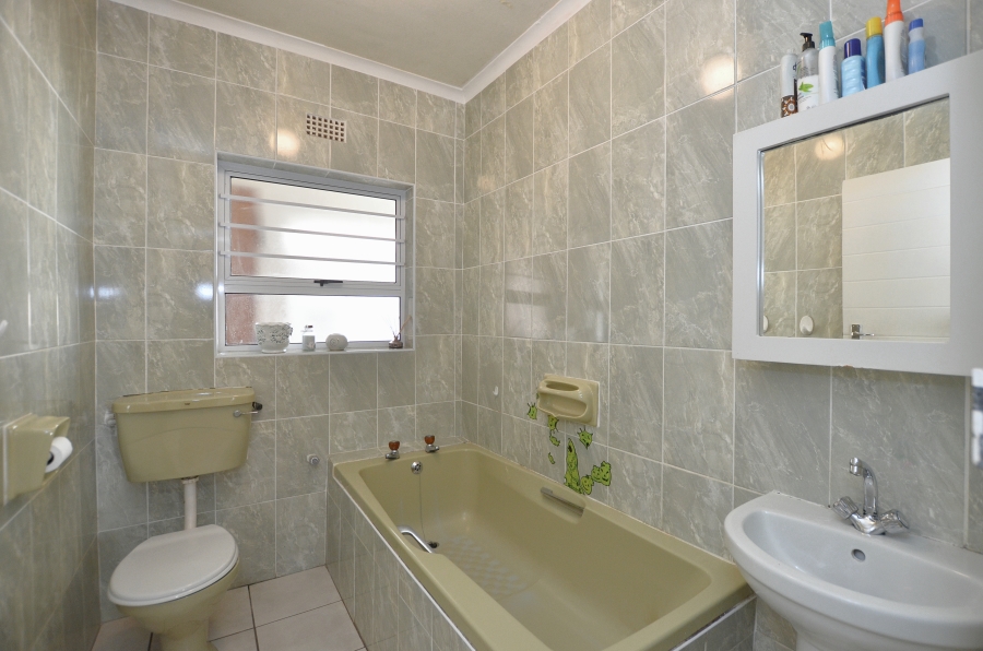 3 Bedroom Property for Sale in Yzerfontein Western Cape